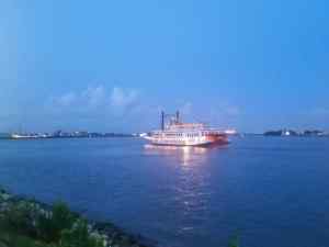 A Steamboat on the Mississippi