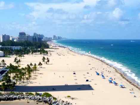 Last views of the beach from the cruise ship