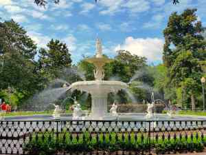The fountain in Forsyth Park was beautiful